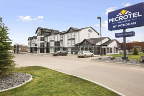  Microtel Inn & Suites by Wyndham Blackfalds  Блэкфолдс